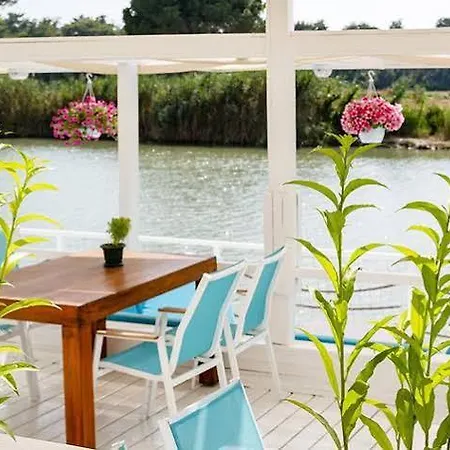 River Otel 3*