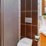 Hotel River 3*